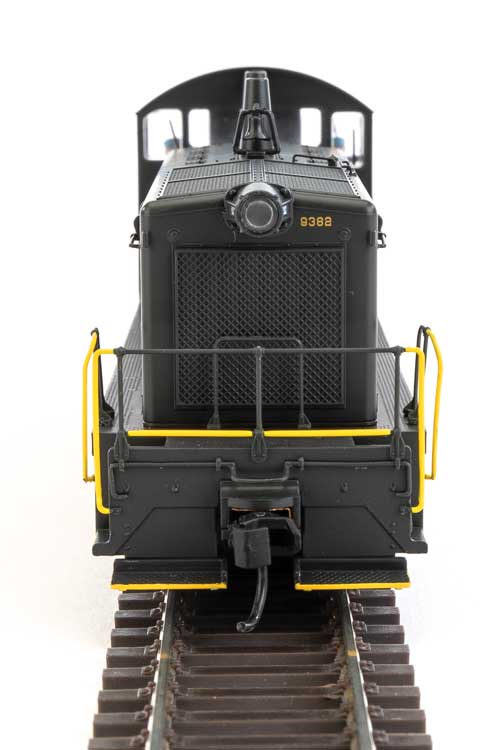 Walthers Mainline 910-10673 HO Scale EMD SW7 Phase II Switcher Pennsylvania PRR 9328