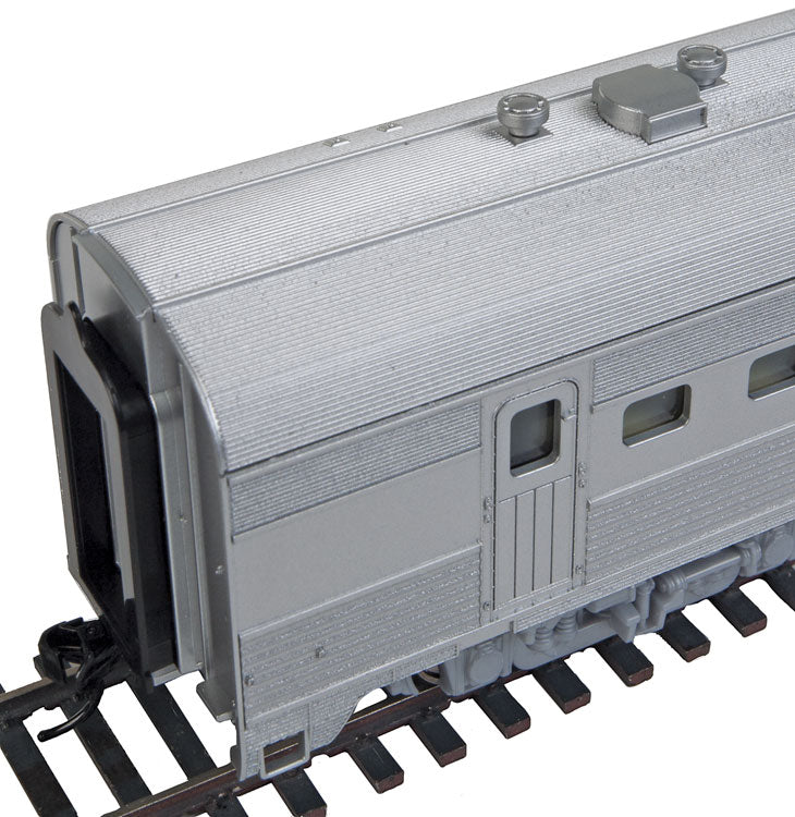 Walthers Mainline 910-30150 HO Scale 85' Budd Diner Car Undecorated