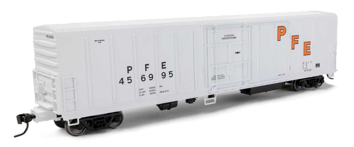 Walthers Mainline 910-3983 HO Scale 57' Mechanical Reefer Pacific Fruit Exress PFE 4569995