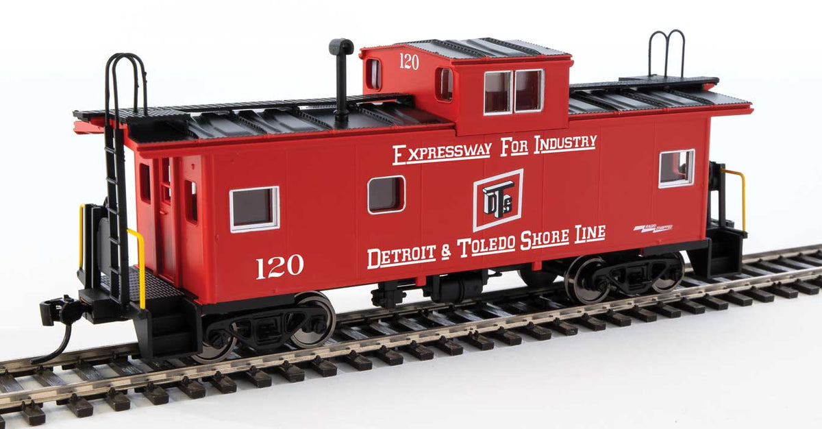 Walthers Mainline 910-8766 HO Scale Wide Vision Caboose Detroit & Toledo Shore Line D&TS 121