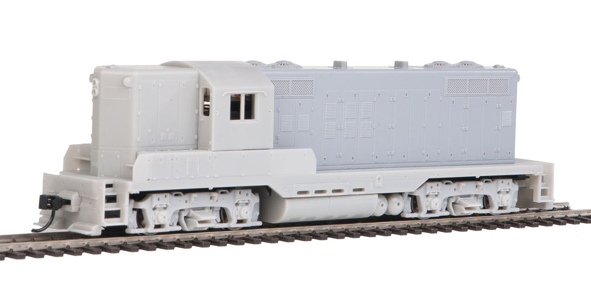  Walthers Mainline 910-10450 HO Scale EMD GP9 High Hood Undecorated