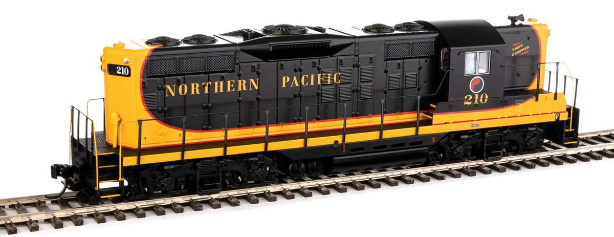  Walthers Mainline 910-10485 HO Scale EMD GP9 High Hood Northern Pacific NP 210