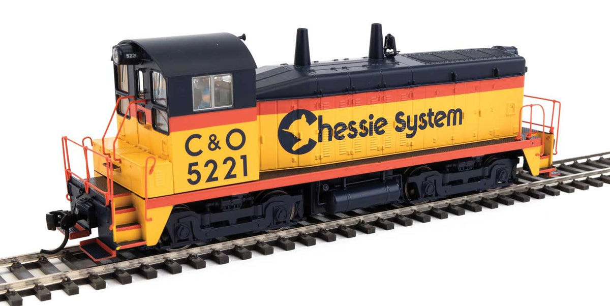 Walthers Mainline 910-10664 HO Scale EMD SW7 Phase II Switcher Chessie System C&O 5221