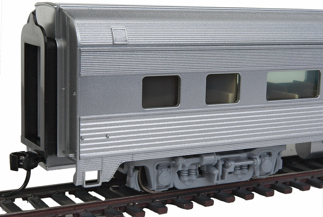  Walthers Mainline 910-30002 HO Scale 85' Budd Large Window Coach Santa Fe ATSF