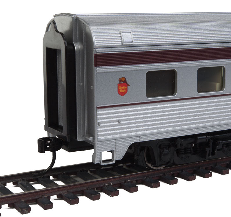  Walthers Mainline 910-30004 HO Scale 85' Budd Large Window Coach CP