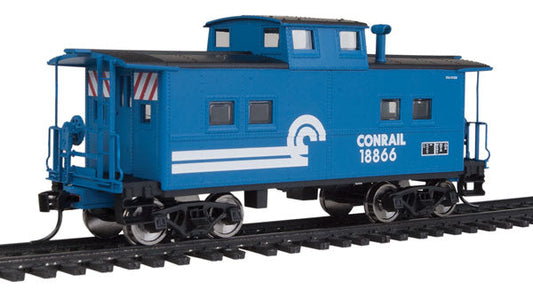  Walthers Mainline 910-8604 Center Cupola Caboose Conrail CR #18866