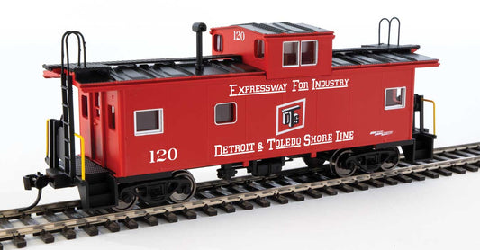  Walthers Mainline 910-8766 HO Scale Wide Vision Caboose Detroit & Toledo Shore Line D&TS 121