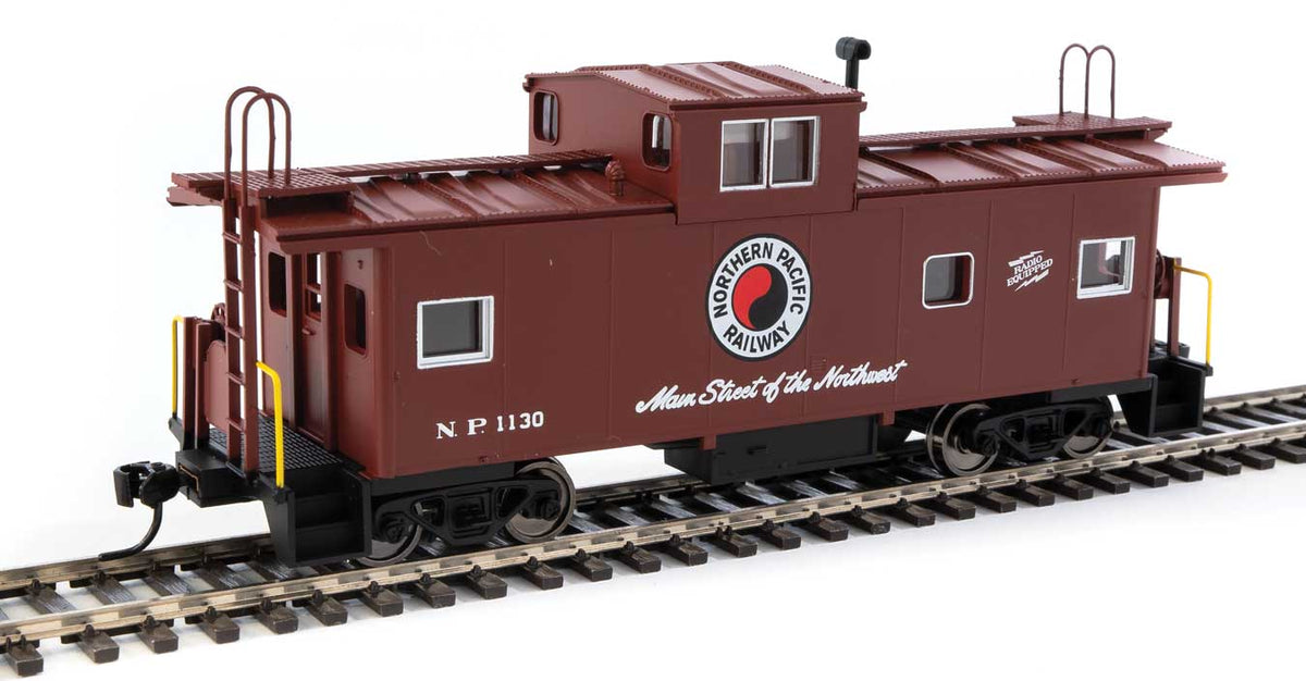  Walthers Mainline 910-8777 HO Scale Wide Vision Caboose Northern Pacific NP 1130